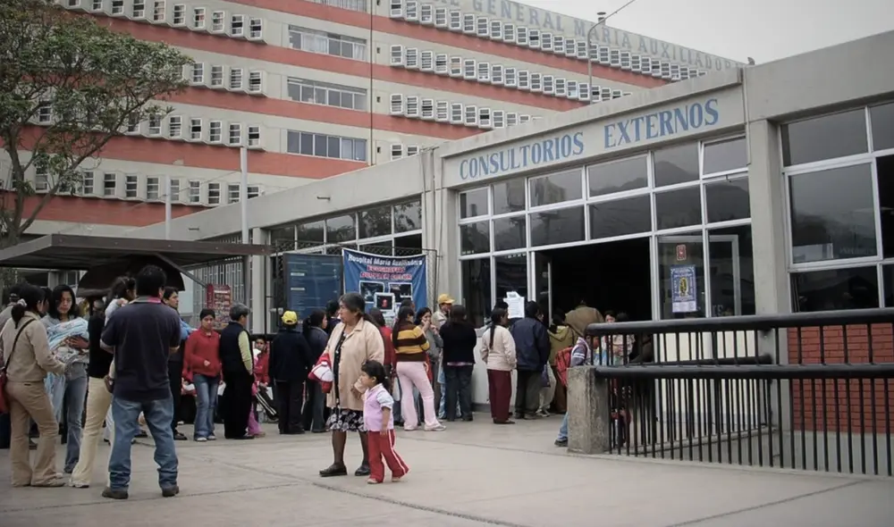 Joven recibió maltratos en el Hospital María Auxiliadora. Foto: composición LR/Andina. Joven recibió maltratos en el Hospital María Auxiliadora. Foto: composición LR/Andina.