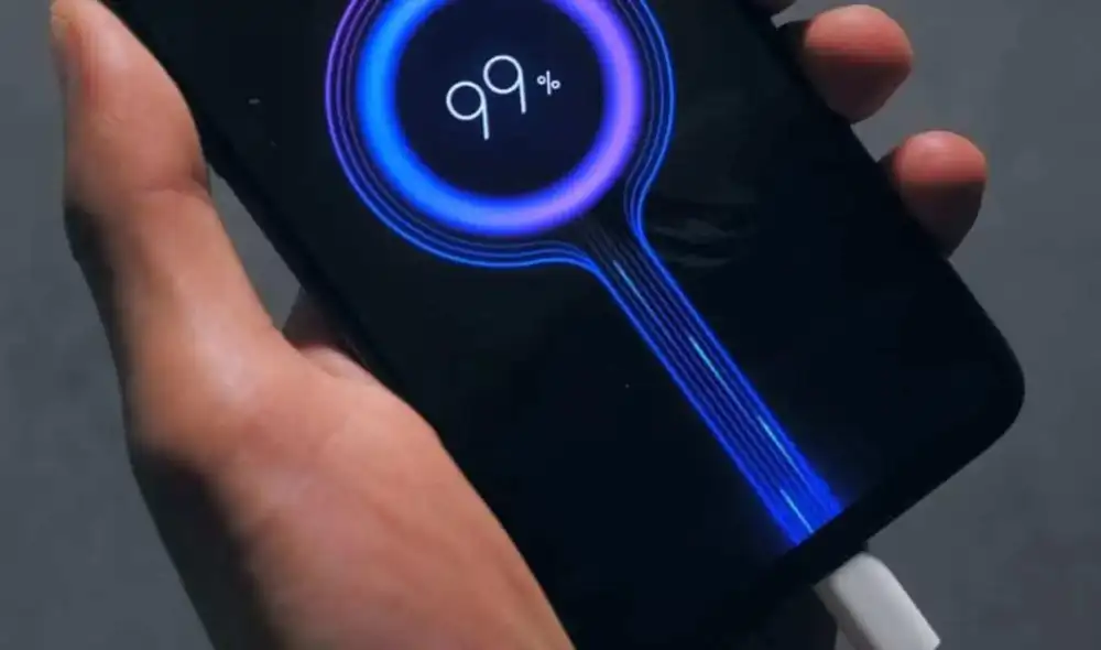 Algunos móviles no cuentan con este tipo de tecnología y se comete el error de conectarlos con carga rápida lo cual puede ser perjudicial. Foto: Pro Android.