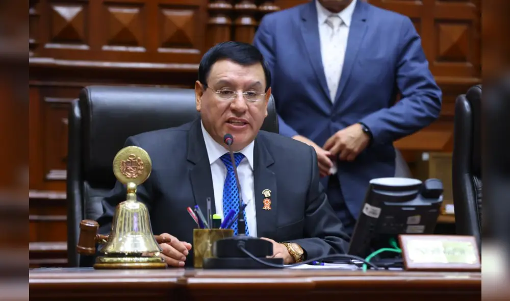 Alejandro Soto continuó defendiendo su postura en su cuenta de X. Foto: Congreso Alejandro Soto continuó defendiendo su postura en su cuenta de X. Foto: Congreso