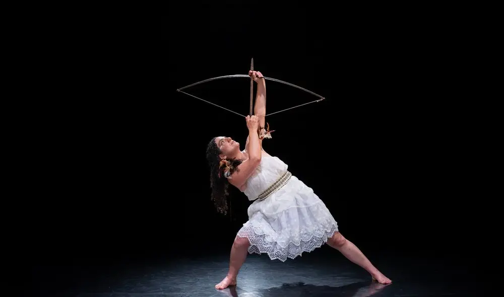 En esta nueva edición dedicada a la más reciente e innovadora producción dancística peruana, participan más de 30 artistas nacionales . En esta nueva edición dedicada a la más reciente e innovadora producción dancística peruana, participan más de 30 artistas nacionales .