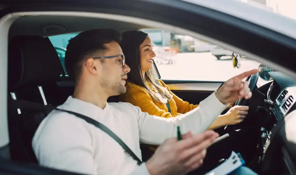 Con este permiso puedes practicar con un instructor antes de sacar tu licencia definitiva. Foto: Mun. Hon. Con este permiso puedes practicar con un instructor antes de sacar tu licencia definitiva. Foto: Mun. Hon.