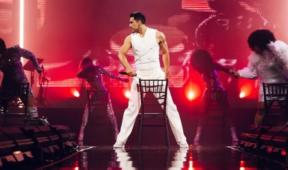 Carlos Rivera celebra 20 años de carrera con emotivo concierto en la Arena Ciudad de México. Foto: Instagram carlosrivera