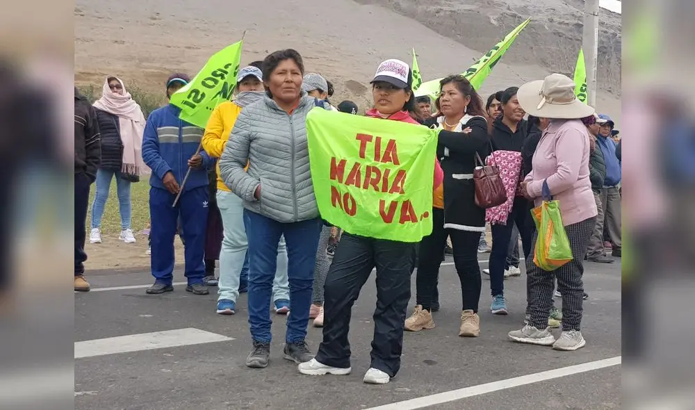 Desde el mediodía, los manifestantes llegaron a la plaza San Francisco y a la Curva con tractores, maquinarias pesadas y motocicletas. Foto: LR