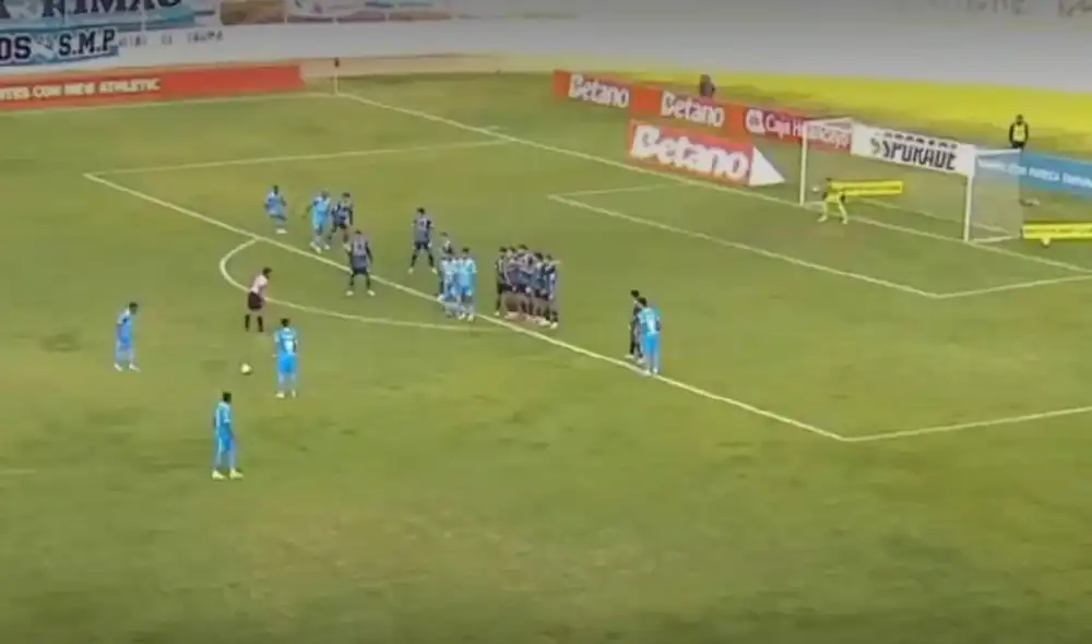 Sporting Cristal y ADT se enfrentan en Tarma. Foto: captura L1 MAX