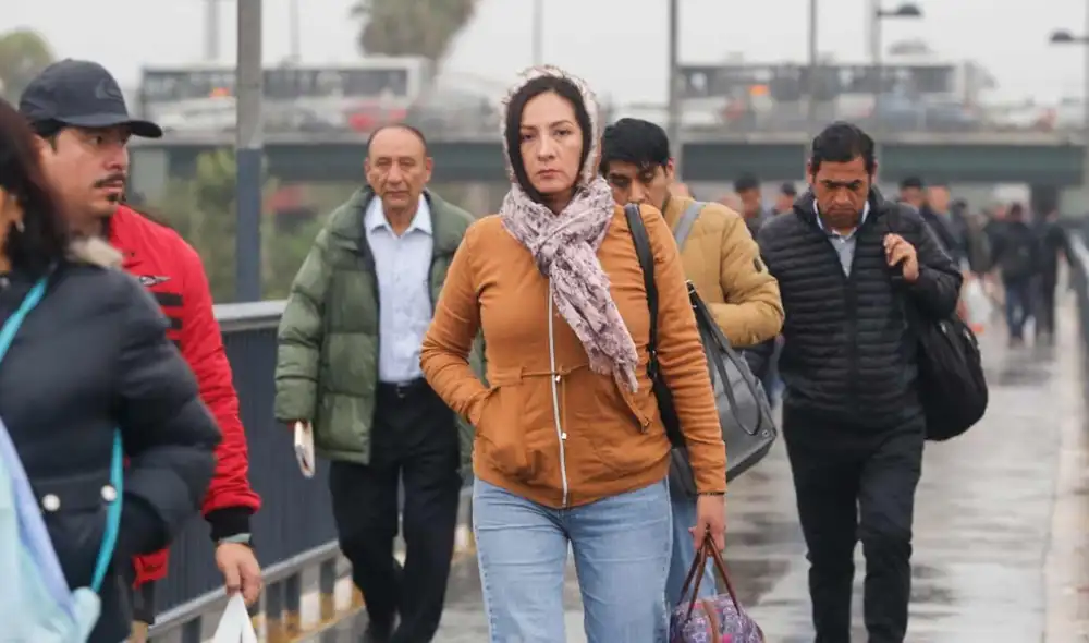 Los peruanos en Lima sentirán una sensación de frío más intensa en los próximos días. Foto: Carlos Contreras Merino/LR