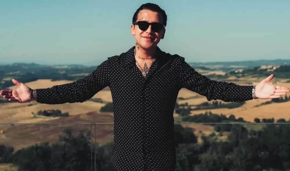 Christian Nodal deslumbra en concierto junto a Andrea Bocelli en Toscana. Foto: Instagram/Nodal