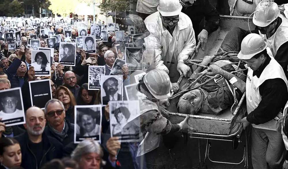 A 30 años del atentado a la AMIA en Argentina, la memoria de las víctimas sigue viva y el reclamo por verdad y justicia sigue vigente. Foto: composición LR/AFP