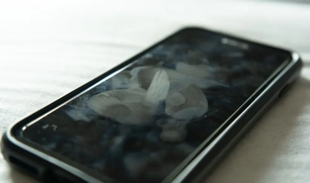 Es importante mantener la higiene del smartphone para cuidar su rendimiento y nuestra salud. Foto: La Vanguardia