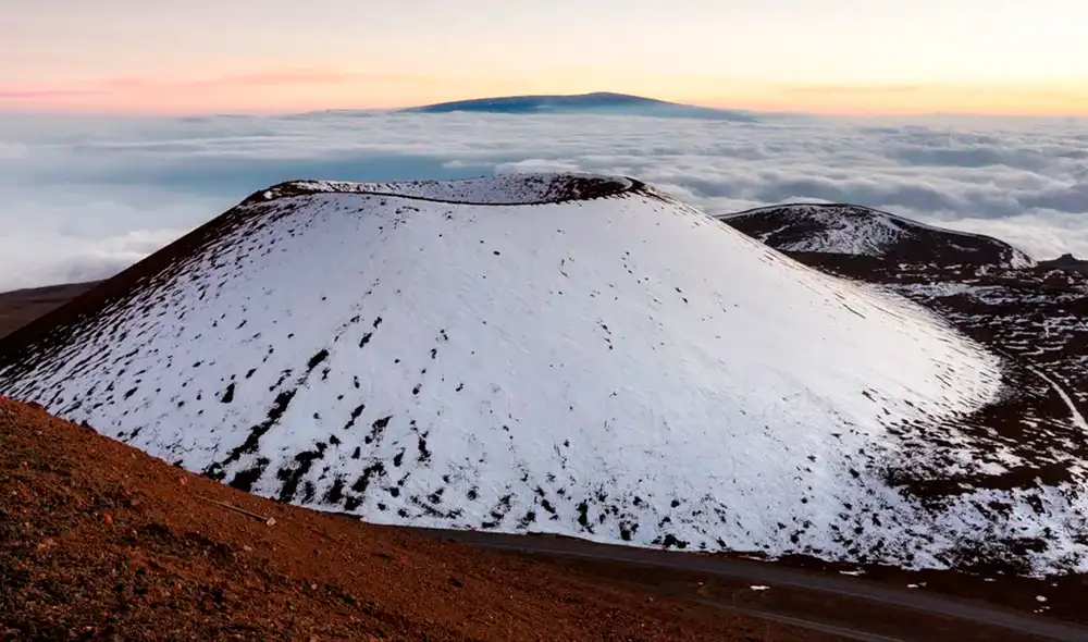 Existe otra montaña enorme que también supera al Everest y ocupa el segundo lugar. Foto: CMS Existe otra montaña enorme que también supera al Everest y ocupa el segundo lugar. Foto: CMS