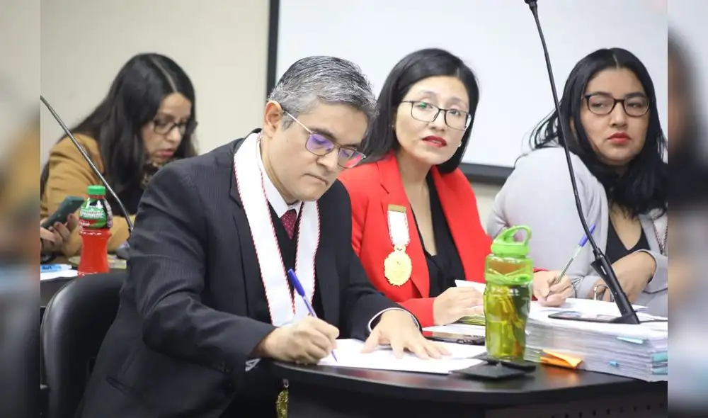 José Domingo Pérez debe presentar la lista de testigos el 24 de julio