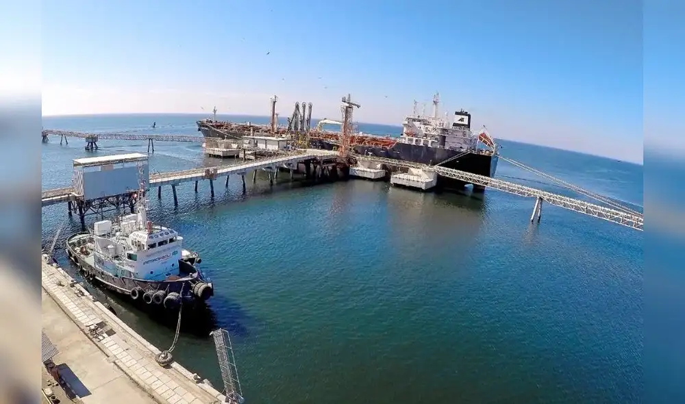 Las empresas que operan en la industria hidrocarburífera nacional pagaron US$100,4 millones por concepto de regalías en mayo. Foto: Petroperú