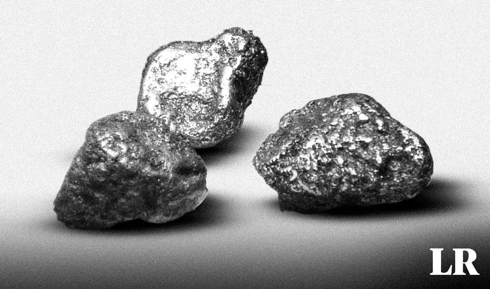 El rodio puede extraerse de pepitas de platino. Foto: composición LR / The Conversation El rodio puede extraerse de pepitas de platino. Foto: composición LR / The Conversation