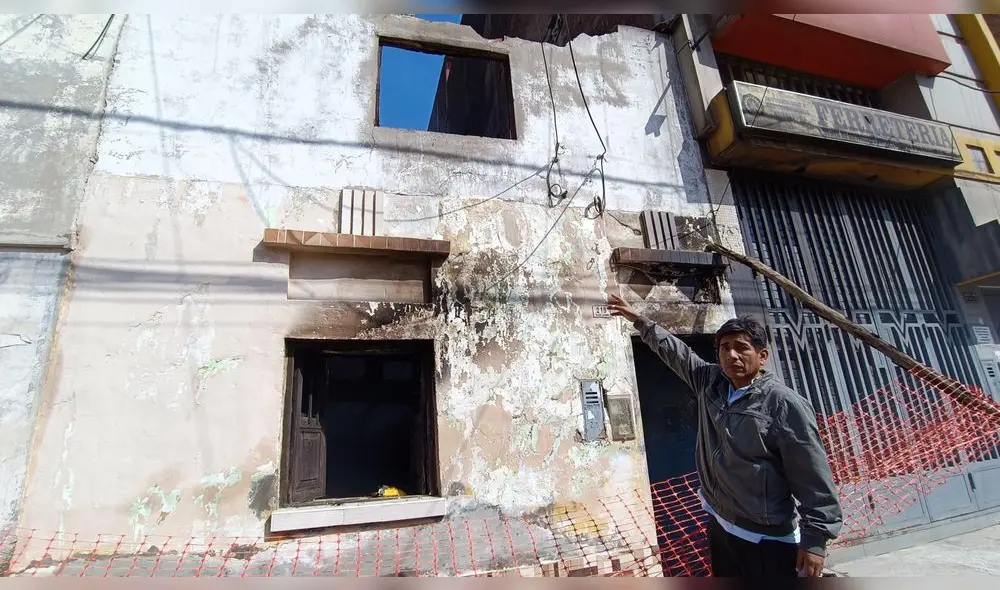 Las llamas de fuego devoraron rápidamente todas las pertenencias, incluido medicamentos para el tratamiento de pulmones. Foto: Emmanuel Moreno/URPI-LR
