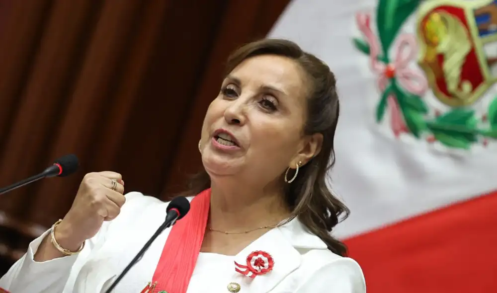 Dina Boluarte no se encuentra al mando, de acuerdo con The Economist. Dina Boluarte no se encuentra al mando, de acuerdo con The Economist.