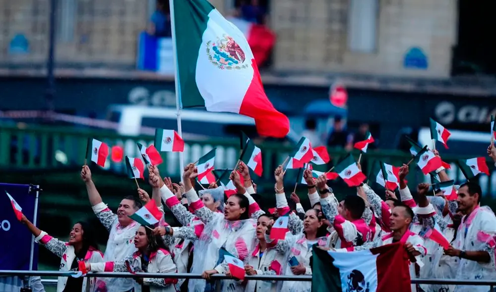 La delegación mexicana estuvo presente en la inauguración de París 2024. Foto: REUTERS