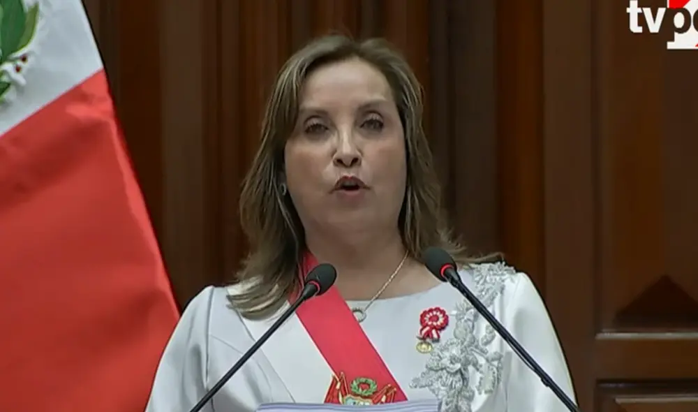 La presidenta resaltó la mejora en la economía pese a crisis. Foto: captura TV Perú La presidenta resaltó la mejora en la economía pese a crisis. Foto: captura TV Perú