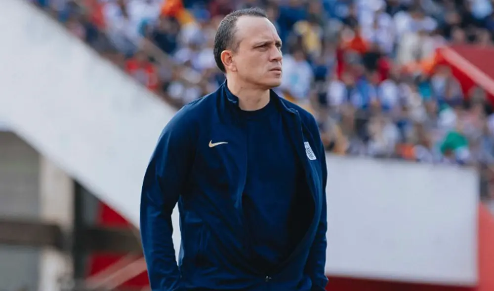 Alejandro Restrepo solo ganó la mitad de partidos que dirigió en Alianza Lima. Foto: Instagram