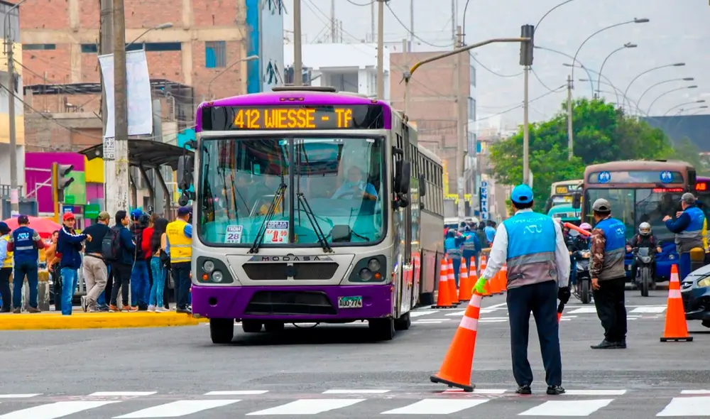 Corredor Morado suele recorrer la av. Lima con dirección al Centro de Lima. Foto: Andina Corredor Morado suele recorrer la av. Lima con dirección al Centro de Lima. Foto: Andina