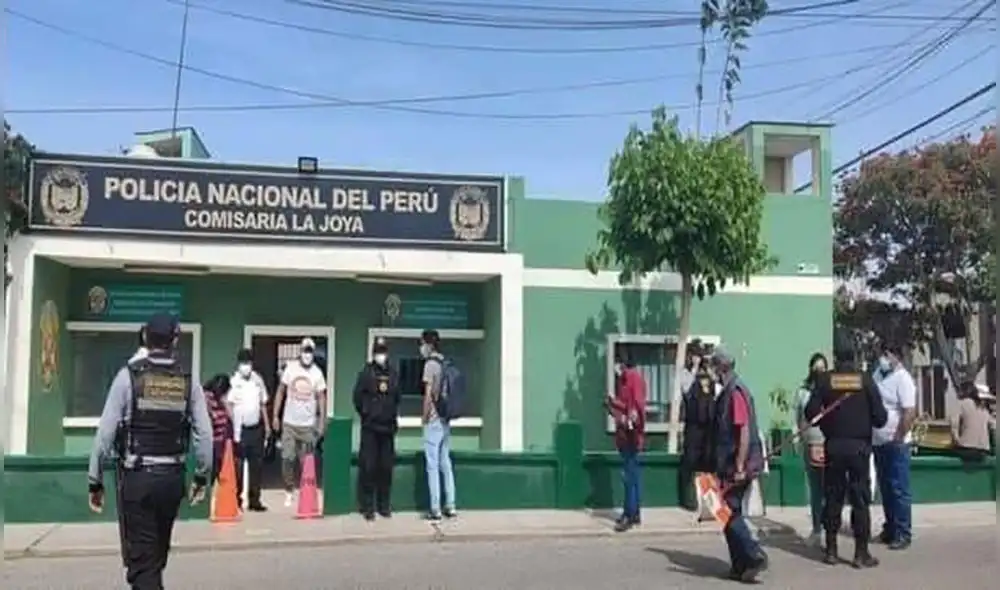 Agentes de la comisaría de La Joya iniciaron las investigaciones del caso. Foto: Majes Reporteros