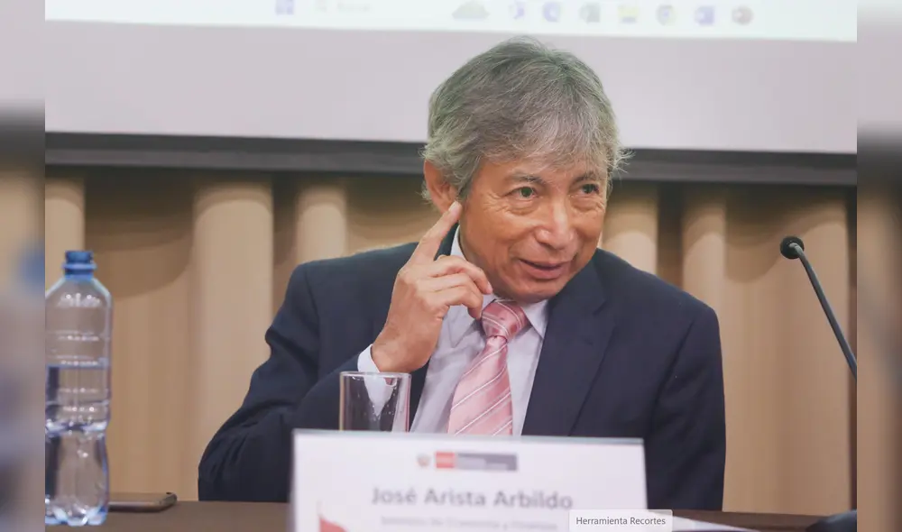 El titular del MEF consideró que el discurso debía ser extenso pero necesario. | Foto: Carlos Contreras / La República. El titular del MEF consideró que el discurso debía ser extenso pero necesario. | Foto: Carlos Contreras / La República.