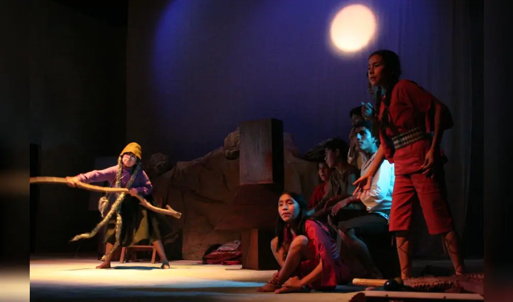 Puesta en escena de "Cholito en los Andes mágicos".