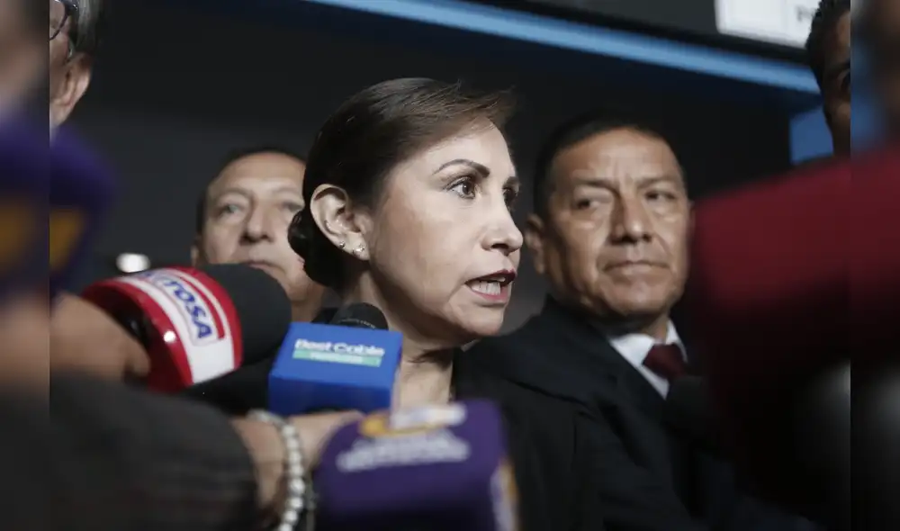 La defensa de Benavides y el procurador de la JNJ presentarán sus argumentos para determinar si se revierte su destitución. | Foto: Marco Cotrina / La República. La defensa de Benavides y el procurador de la JNJ presentarán sus argumentos para determinar si se revierte su destitución. | Foto: Marco Cotrina / La República.