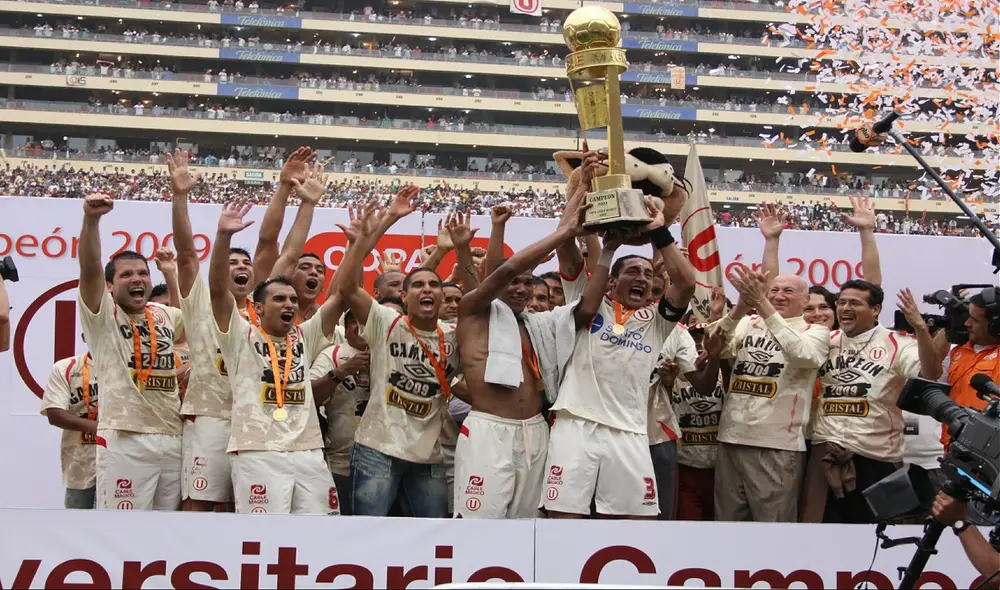 En los 100 años de la ‘U’ han aparecido o se han reeditado varios libros. Cuentan distintos ángulos del equipo crema o sus figuras emblemáticas. Foto: Archivo LR