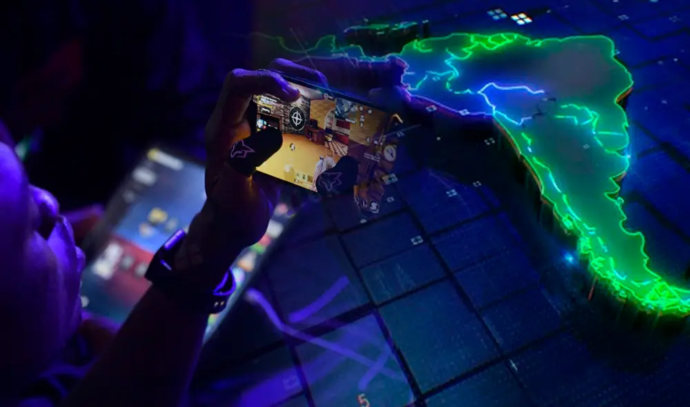 El acceso a diversos dispositivos permitió que las industrias de videojuegos apuntaran a Latinoamérica. Foto: AFP El acceso a diversos dispositivos permitió que las industrias de videojuegos apuntaran a Latinoamérica. Foto: AFP