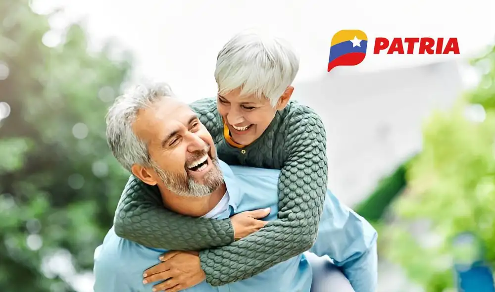 La mayoría de los bonos de la patria se entregan por la plataforma del mismo nombre. Foto: composiciónLR/Bayport/Patria