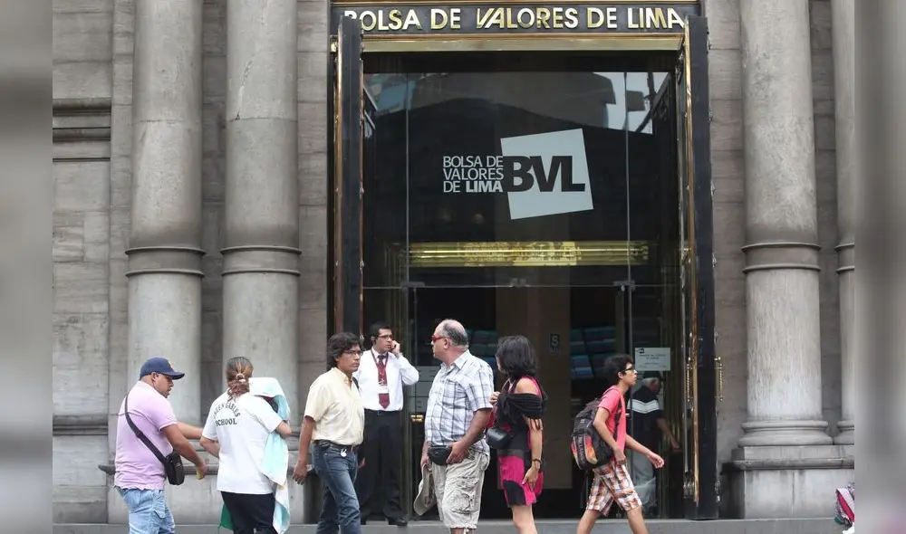 Índices en negativo. Bolsa de Valores de Lima cierra con sus 16 indicadores a la baja. Foto: Andina