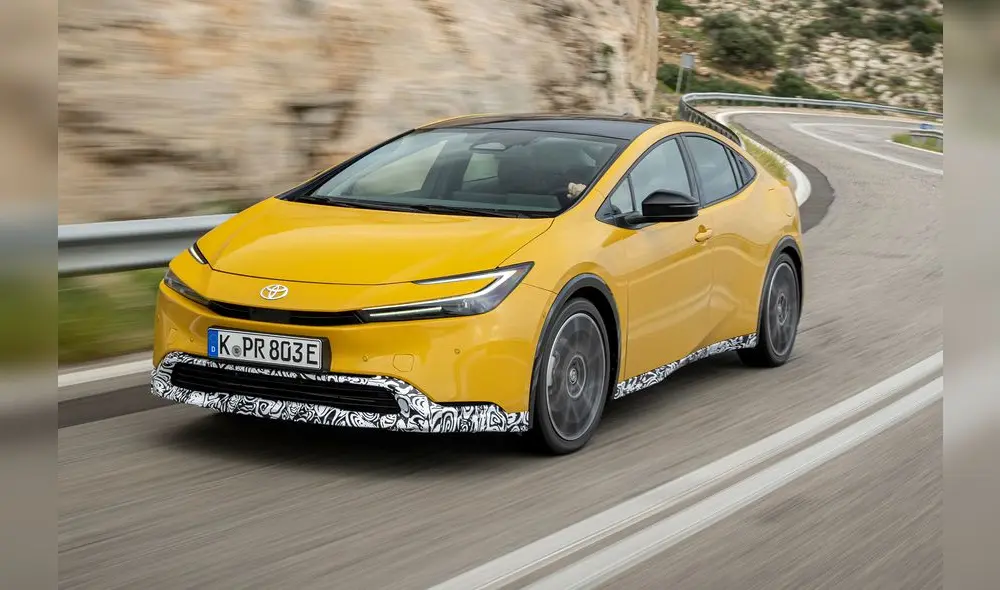 Nuevo Toyota Prius a toda velocidad disponible en Estados Unidos/ Créditos: Toyota