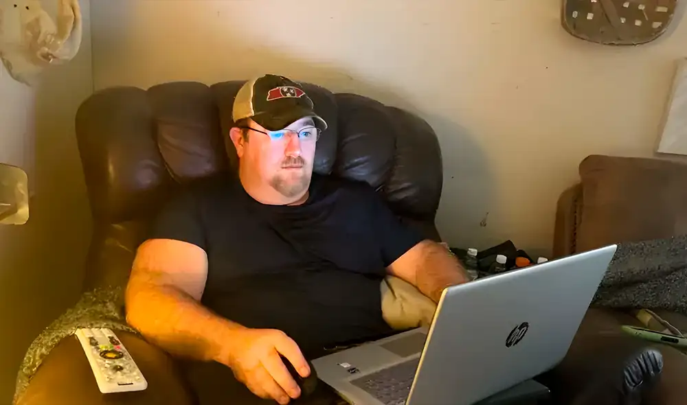 Chris Pyle gana 170.000 dólares al año gracias a trabajo virtual. Foto: Chris Pyle Chris Pyle gana 170.000 dólares al año gracias a trabajo virtual. Foto: Chris Pyle