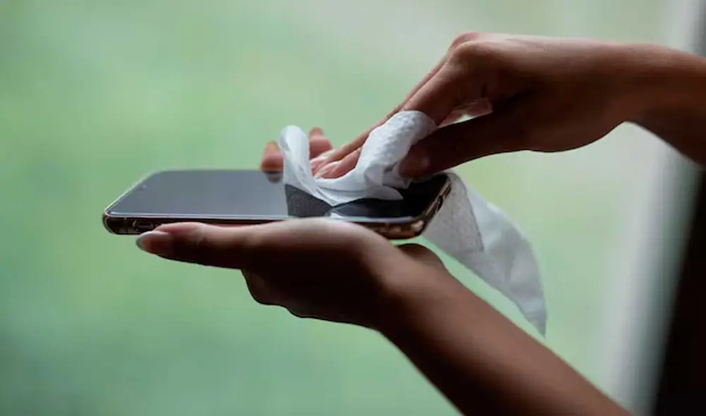 El papel higiénico puede provocar diminutos rayones en la pantalla. Foto: Freepik