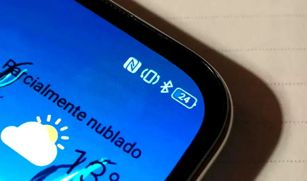 Debes cargar tu smartphone antes de que llegue al 20% de batería. Foto: Xataka