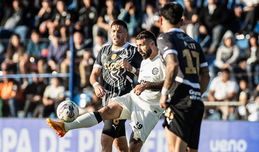 Olimpia alcanzó la punta al golear 4-0 a Libertad en el Clausura. Foto: Olimpia/X