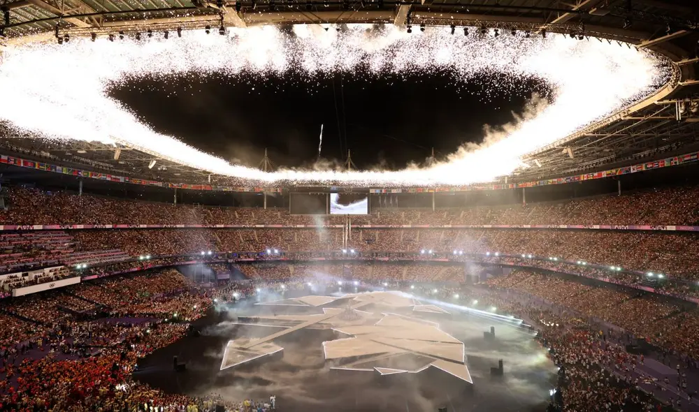 El Stade de France ofreció un espectáculo inolvidable en la ceremonia de clausura. Foto: Difusión El Stade de France ofreció un espectáculo inolvidable en la ceremonia de clausura. Foto: Difusión