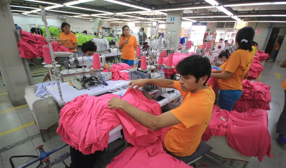 El grupo de trabajadores entre 18 a 25 años es el que tiene la tasa más alta de informalidad, con 78,2%. Foto: LaRepública/Juan Pablo Azabache