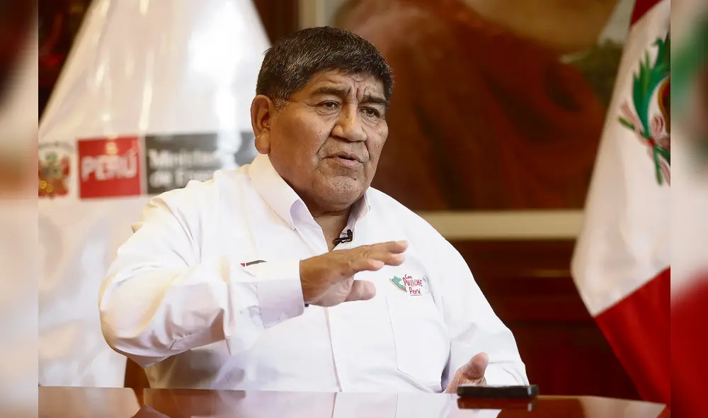 Rómulo Mucho, titular del Minem, aseguró que Southern tiene US$10.000 millones para invertir en el sector minero.  Foto:  GLR