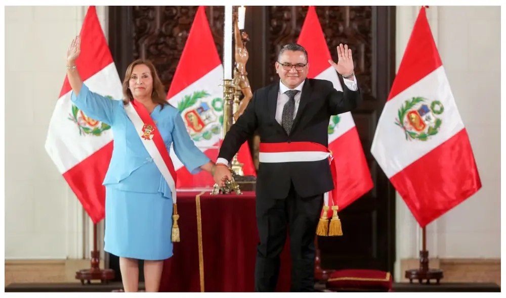 El gobierno niega que pasará al retiro al coronel Harvey Colchado, pero los fuertes indicios de que así lo ha dispuesto la presidenta Boluarte en coordinación con el ministro Juan Santiváñez. El gobierno niega que pasará al retiro al coronel Harvey Colchado, pero los fuertes indicios de que así lo ha dispuesto la presidenta Boluarte en coordinación con el ministro Juan Santiváñez.