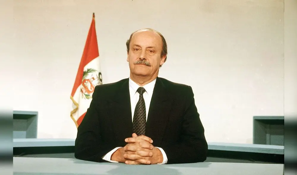 La frase de Juan Carlos Hurtado Miller, "Que Dios nos ayude", expresada cuando se dio el fujishock, es analizada en el último libro de Huerta-Mercado.