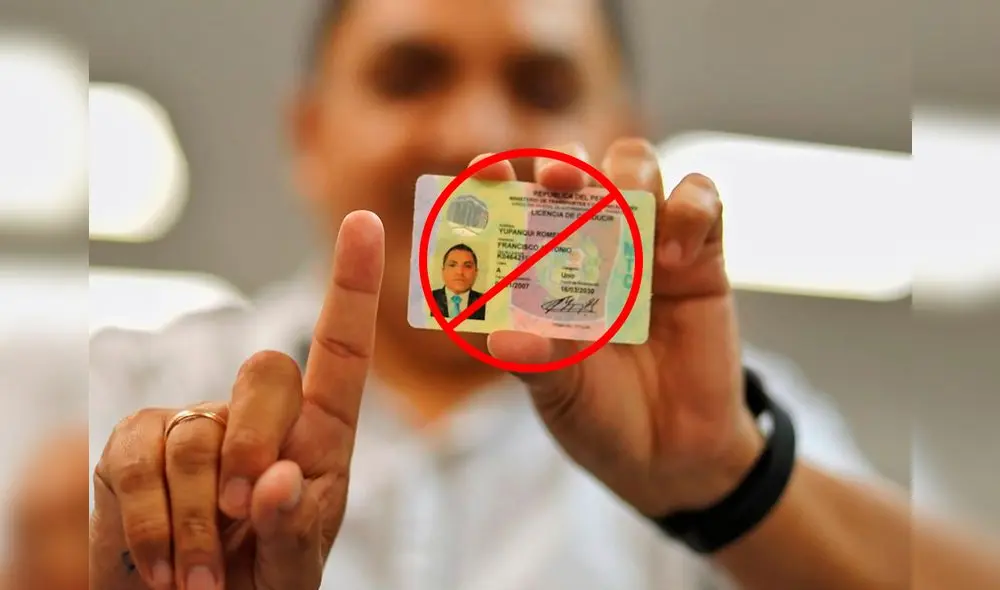 Revisa en qué casos puedes perder de por vida la licencia de conducir según establece el MTC. Foto: Composición LR/Andina.