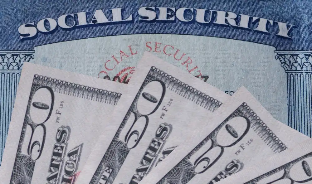 ÚNICO PAGO de Seguro Social de US$2.710 para fines de agosto. Foto: Shutterstock