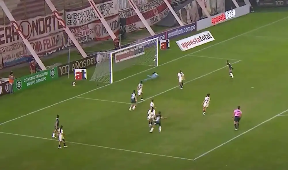 Heidy Padilla había cometido una dura falta en el primer tiempo que pudo ser roja. Foto: captura de Nativa