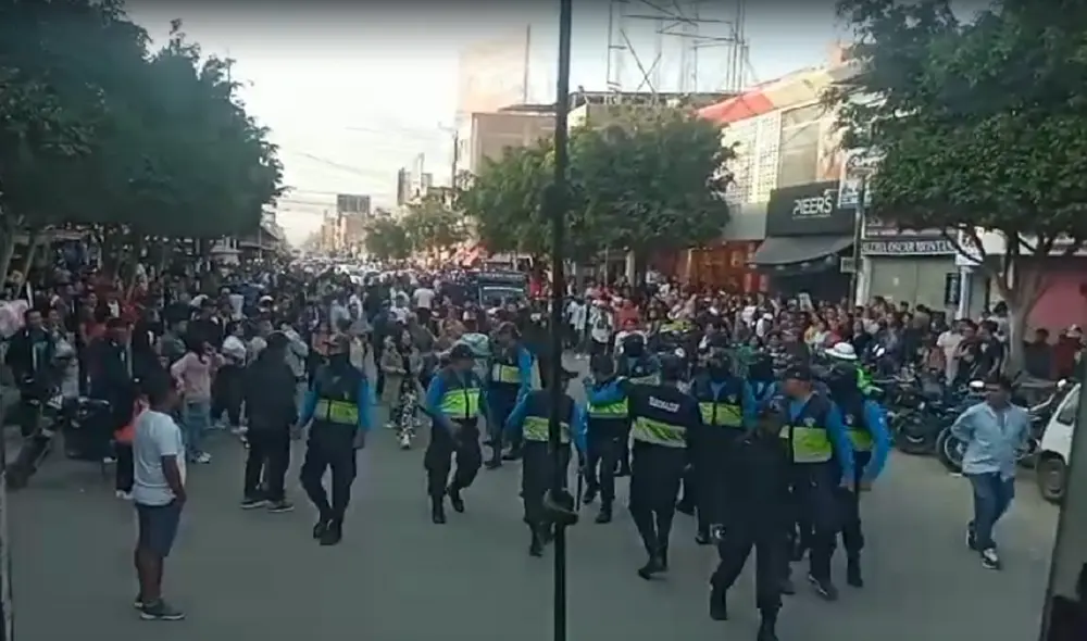 Herido fue llevado hasta hospital, en tanto la policía investiga al detenido. Foto: captura de pantalla/ municipalidad de Chiclayo Herido fue llevado hasta hospital, en tanto la policía investiga al detenido. Foto: captura de pantalla/ municipalidad de Chiclayo