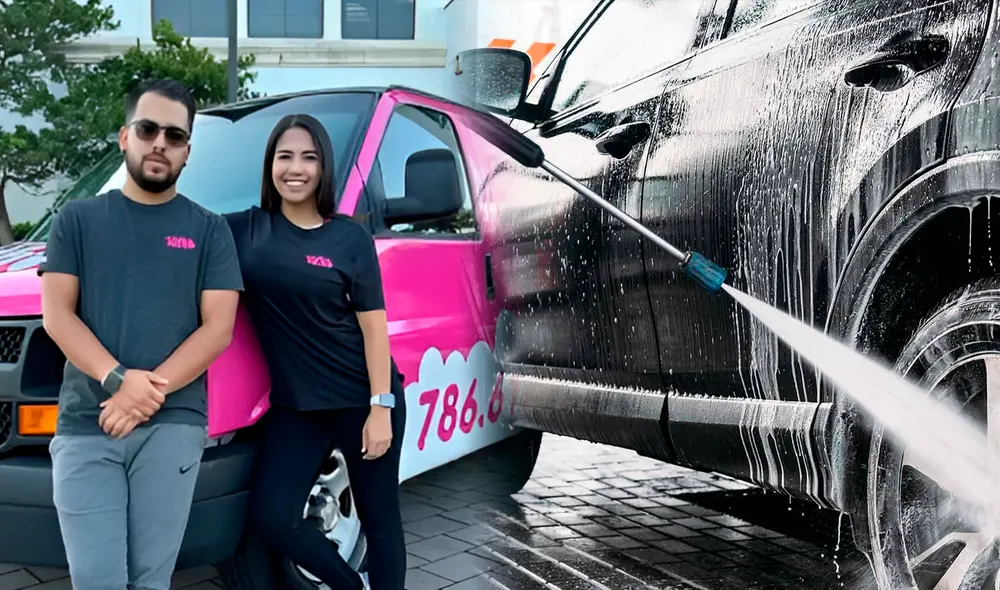 En Venezuela se dedicaban a la salud dental, pero ahora son empresarios | Lr / Composición Jazmin Ceras En Venezuela se dedicaban a la salud dental, pero ahora son empresarios | Lr / Composición Jazmin Ceras