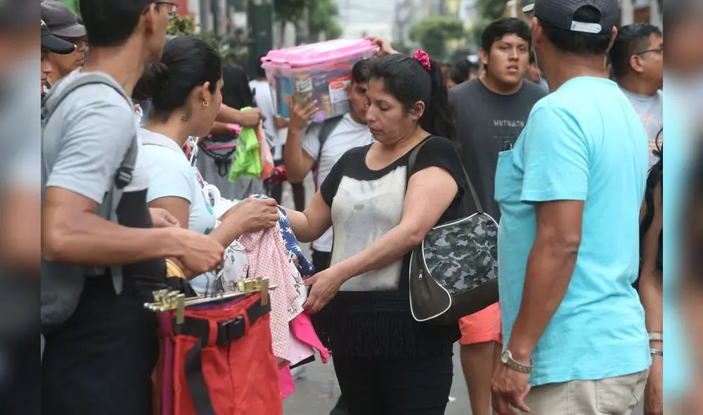 El 20,2% de los trabajadores informales tiene una segunda chamba. Foto: Andina El 20,2% de los trabajadores informales tiene una segunda chamba. Foto: Andina