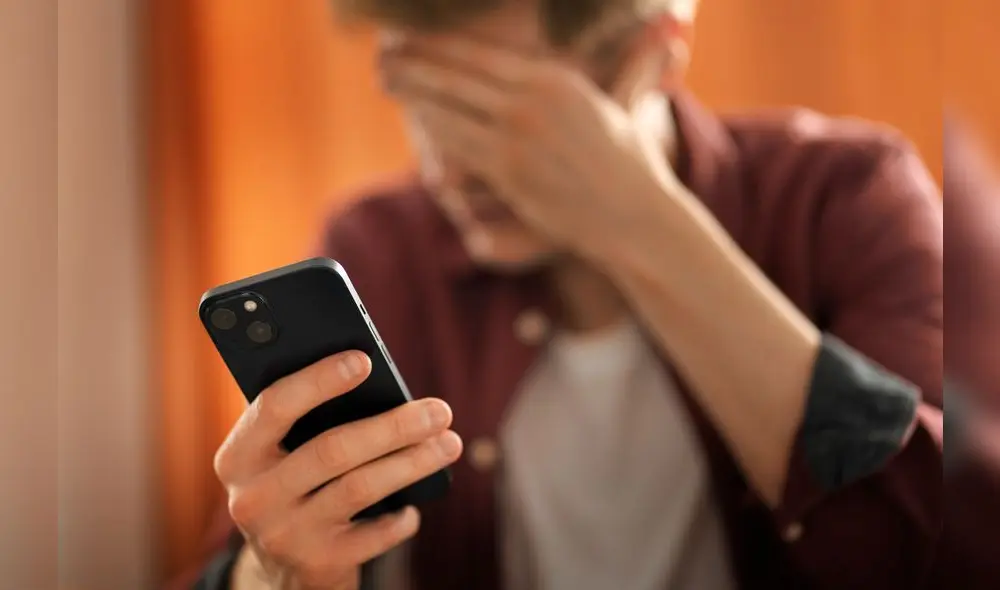 El adware, que muestra anuncios intrusivos en los celulares, es una de las principales formas de ciberataque en América Latina, afectando la funcionalidad de los dispositivos. Foto: Freepik El adware, que muestra anuncios intrusivos en los celulares, es una de las principales formas de ciberataque en América Latina, afectando la funcionalidad de los dispositivos. Foto: Freepik