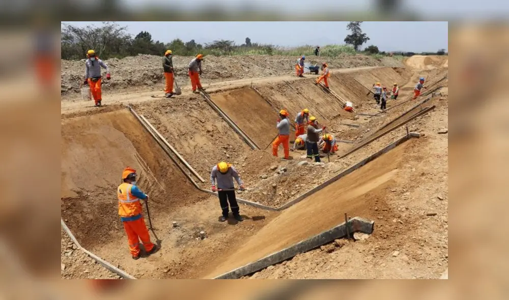 Se beneficiarían alrededor de 1.868 obras, según titular del MEF. Foto: El Peruano Se beneficiarían alrededor de 1.868 obras, según titular del MEF. Foto: El Peruano
