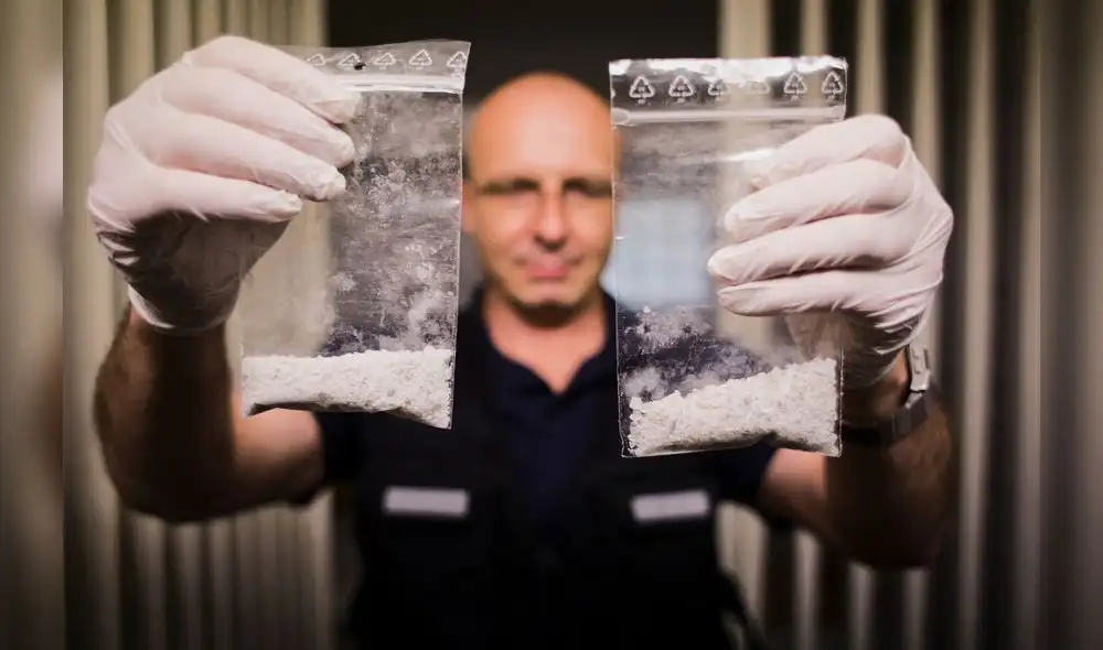 La venta o distribución de esta peligrosa droga es ilegal a nivel mundial. Foto: Composición LR