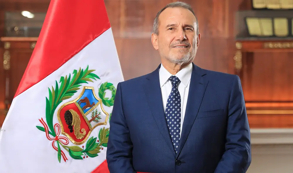 Schialer posee una licenciatura y el grado de Bachiller en Relaciones Internacionales por la Academia Diplomática del Perú. Foto: Presidencia Schialer posee una licenciatura y el grado de Bachiller en Relaciones Internacionales por la Academia Diplomática del Perú. Foto: Presidencia